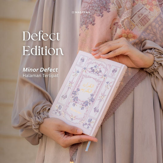 Al Quran Reeyana Hardcover – As Is (Lipatan Halaman, Ayat Tetap Terbaca)