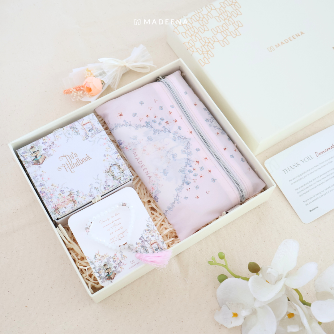 Madinaquran - Hampers Set buku doa, Sajadah & Tasbih Bright Package