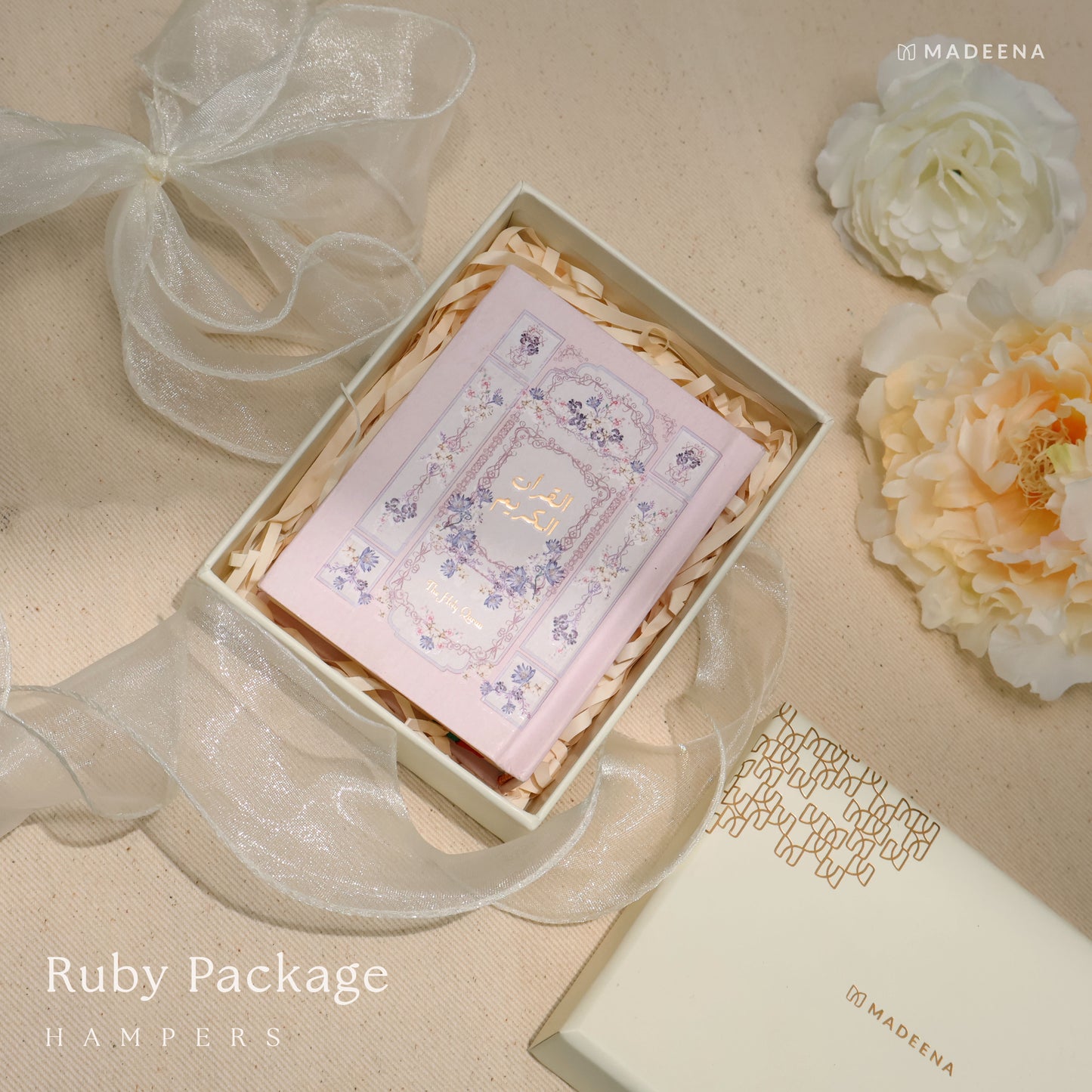 Hampers al Quran Rubby Package Reeyana (Ukuran Saku A7) by Madina Quran